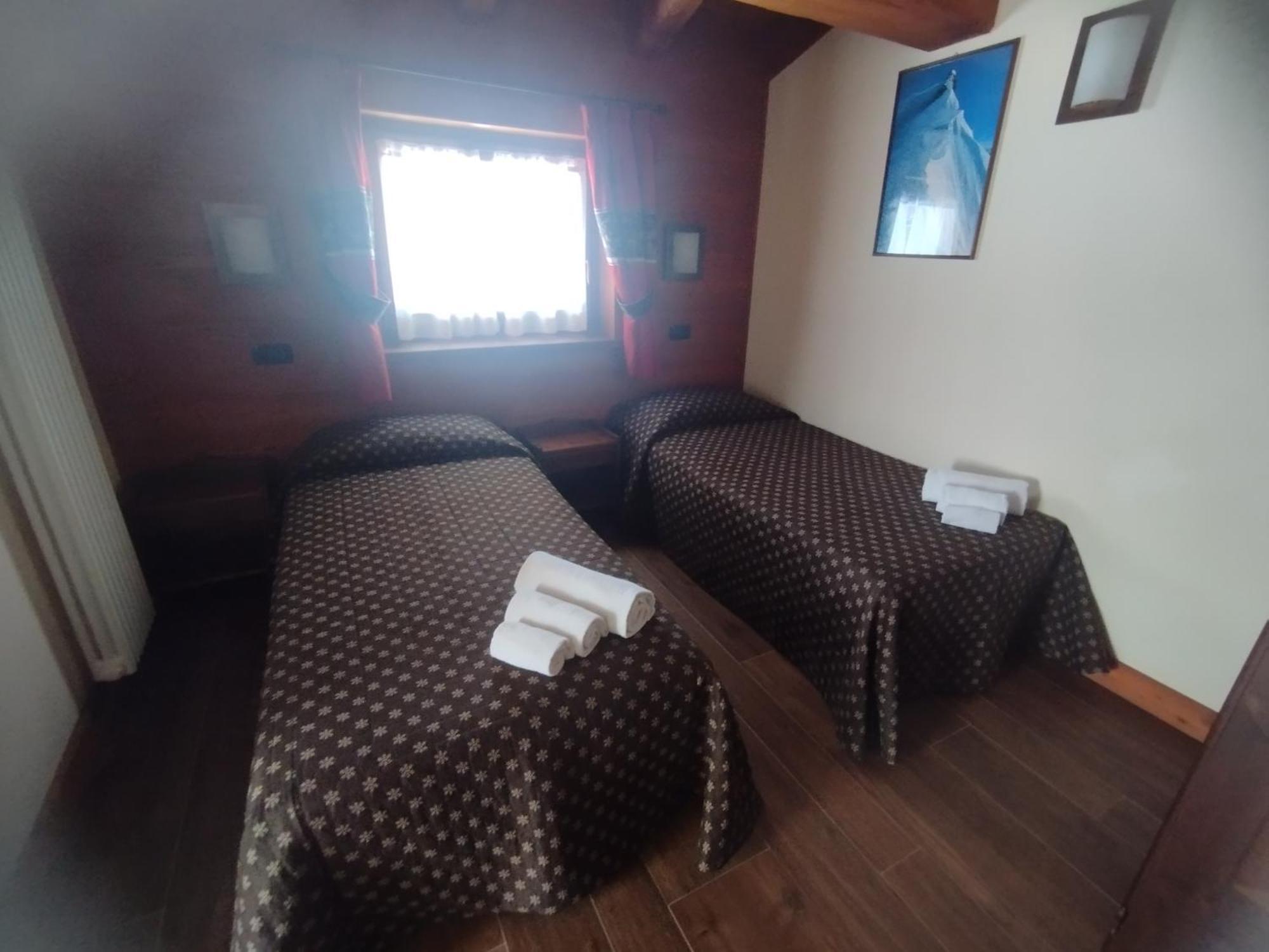 Villa Americana Chambres D'Hotes ชัมโปลุก ภายนอก รูปภาพ